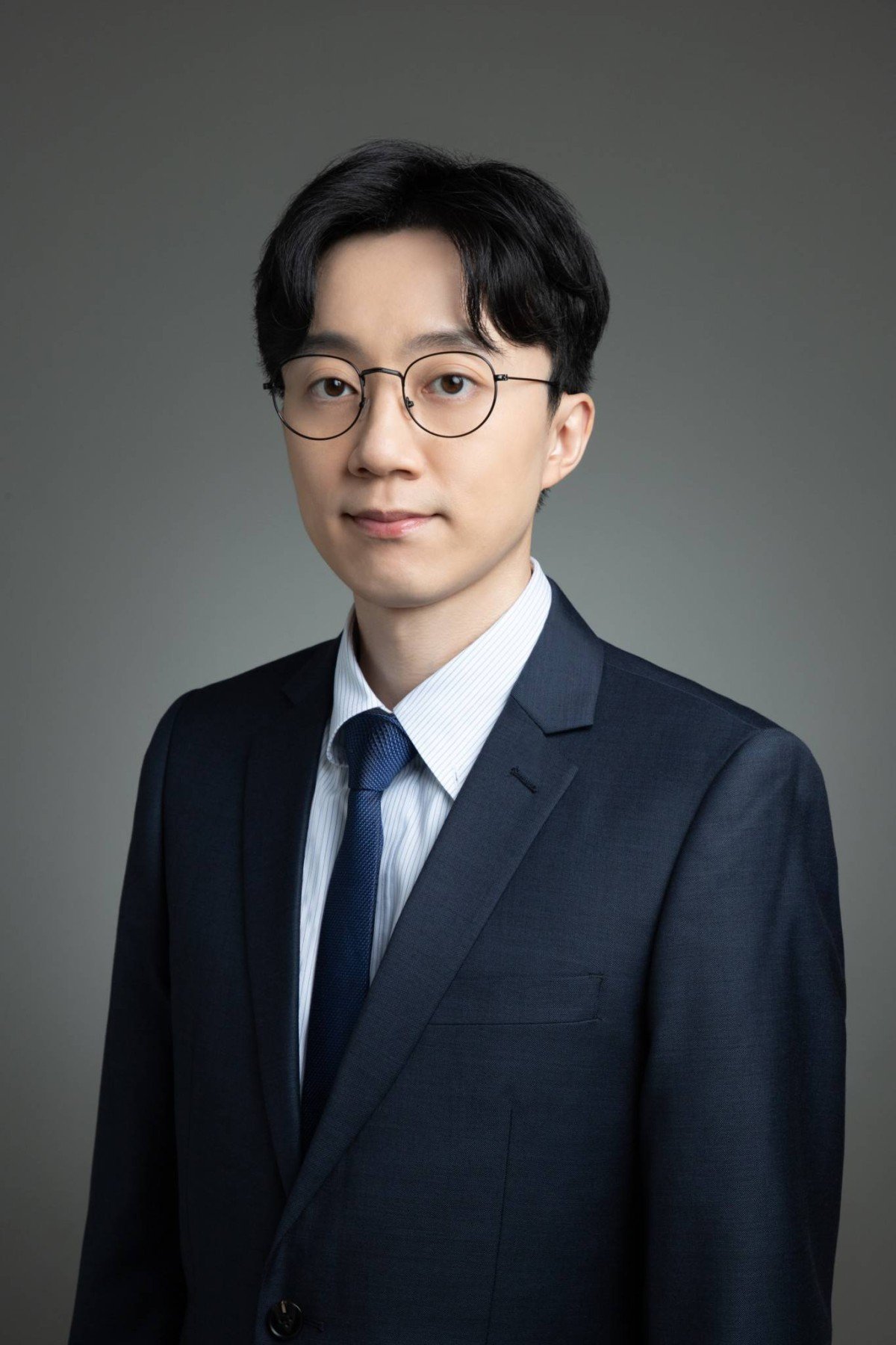 Dr. Mo Chun Yin Alex